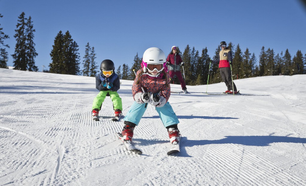 Easter bonus weeks, free ski pass for children